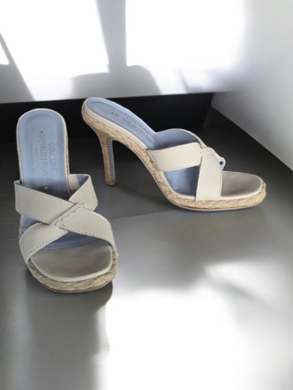 DONALD PLINER ( 7 - 7.5 ) DORVAL Lthr Open Heel-Toe Gray/Off White Stacked Heel